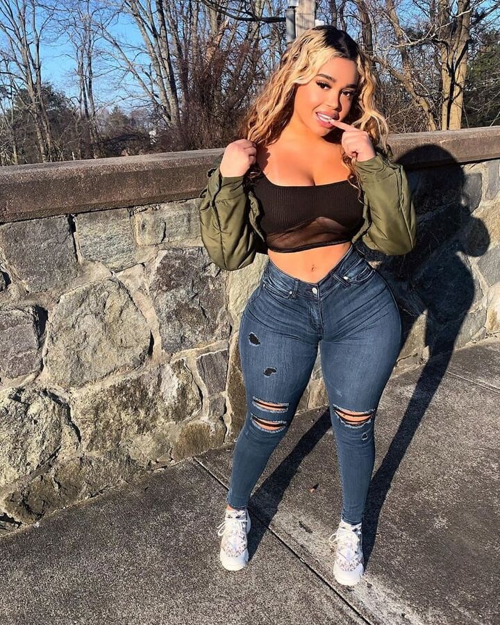 Giselle Lynette Big Ass Thick Thicc Latin Booty and Lips