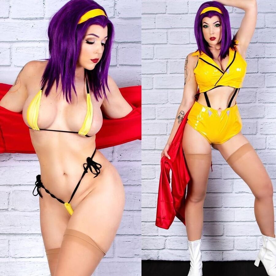 Sexy cosplay