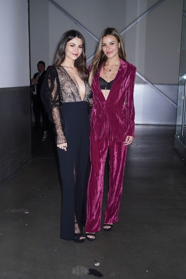 Victoria Justice and Madison Reed