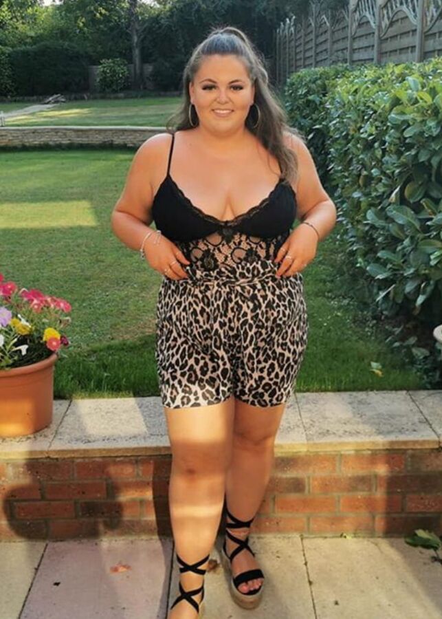 Sexy as fuck Chunky CHAV Slut