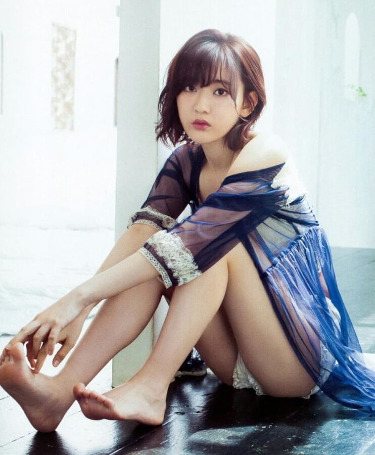 Sakura Miyawaki Japanese K-Pop Singer