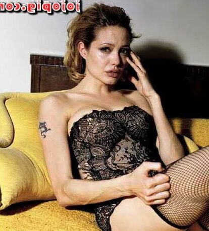 Angelina joli hot