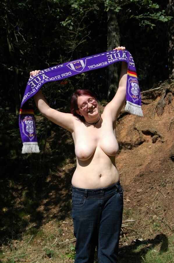 A sexy supporter
