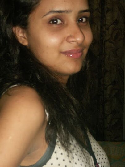 Cute Indian paki college girl in saree nudes()