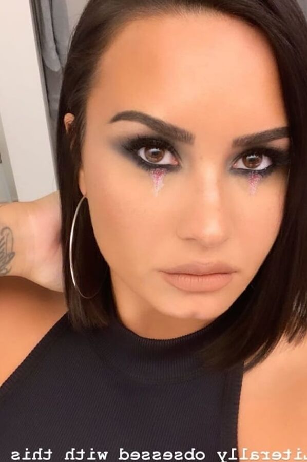 Demi Lovato so hot