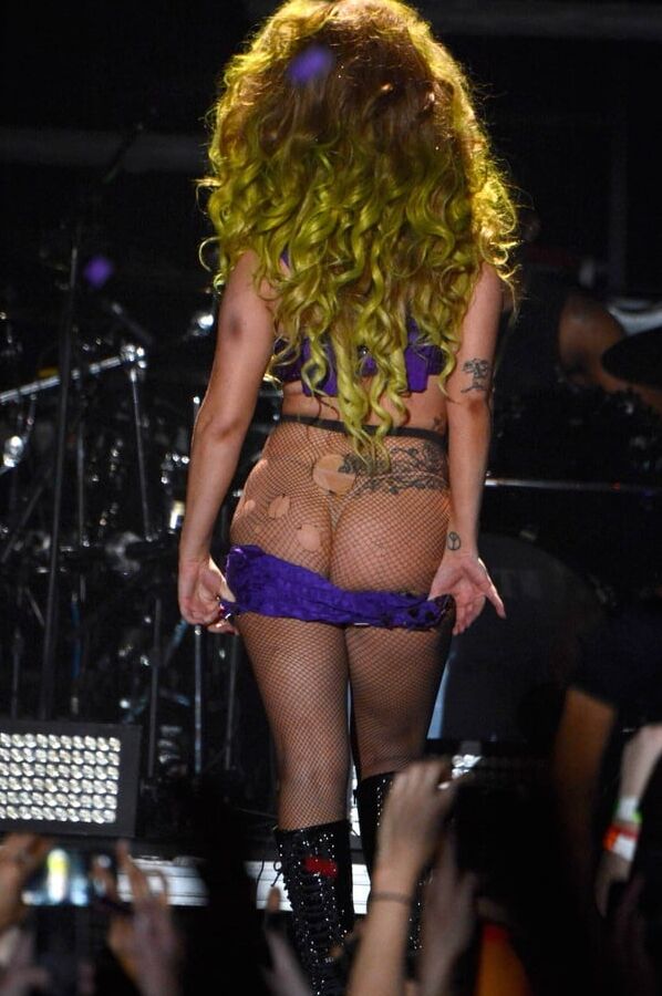 Lady Gaga - Perfect Ass