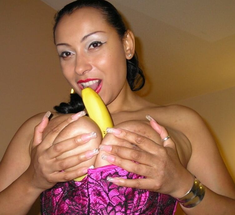 Donna Ambrose Goes Bananas!