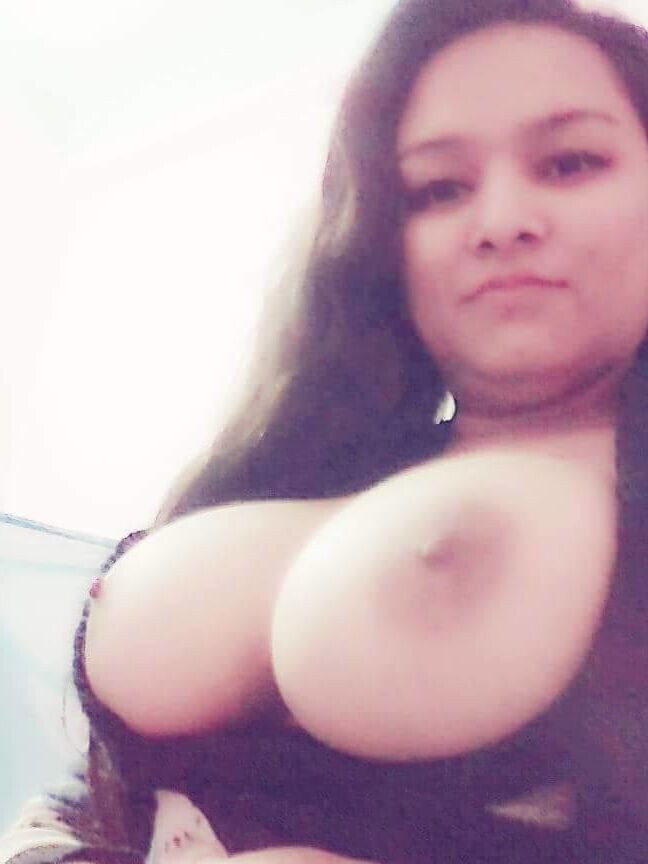 a HOTTEST desi one