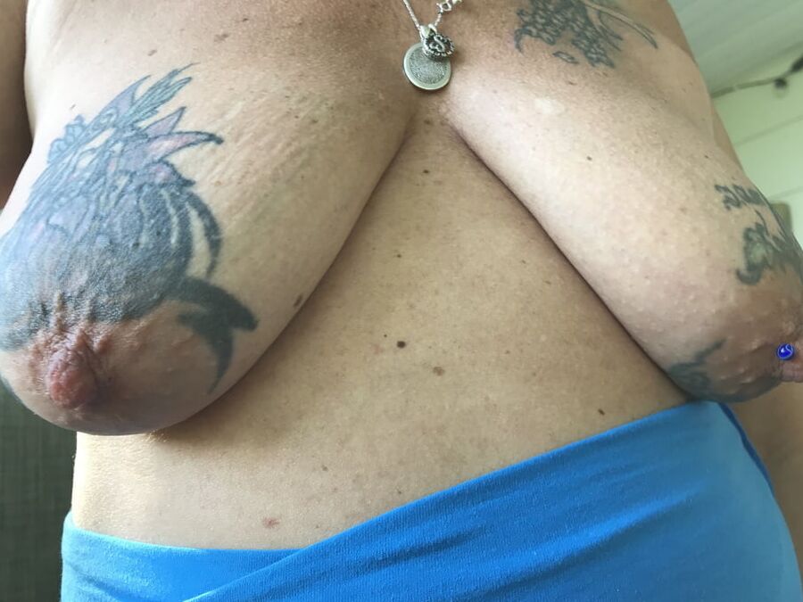Big Saggy boobs (Granny and Milf)