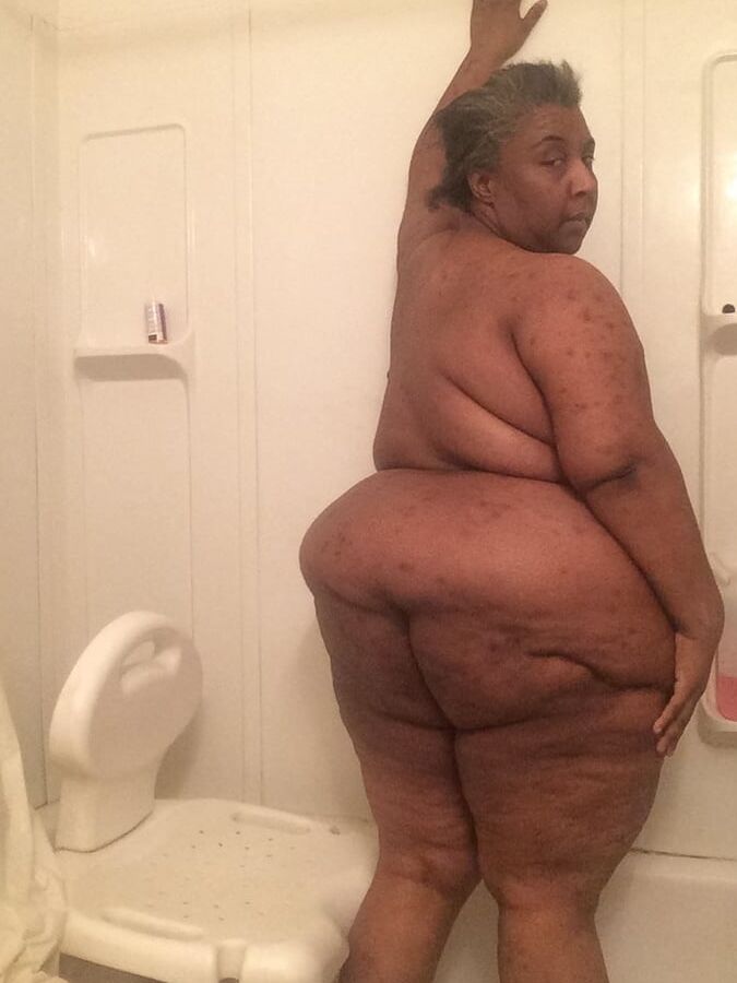 Naked bbw granny