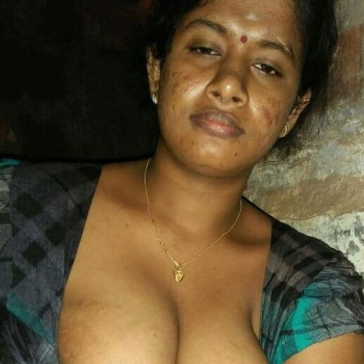 Sexy Desi Maids in India