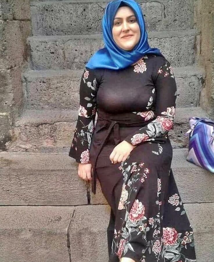 Turk Turbanli Hijab Koylu Salvarli Dolgun Azgin Ayak Memeler Nudedworld