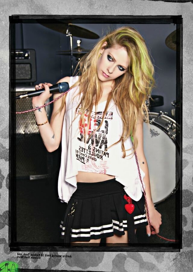 Avril Lavigne sexy real and fake