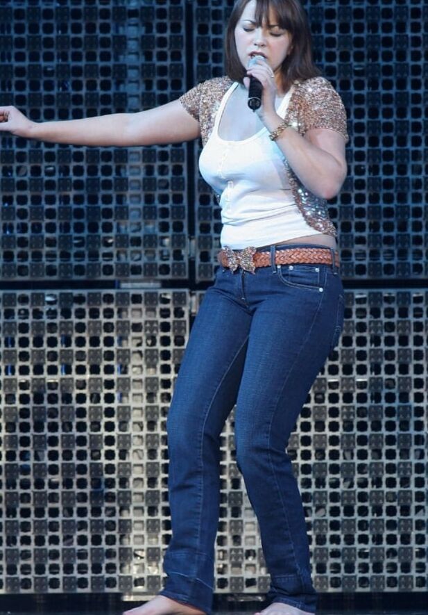 Charlotte Church in Levi&;s and other Jeans