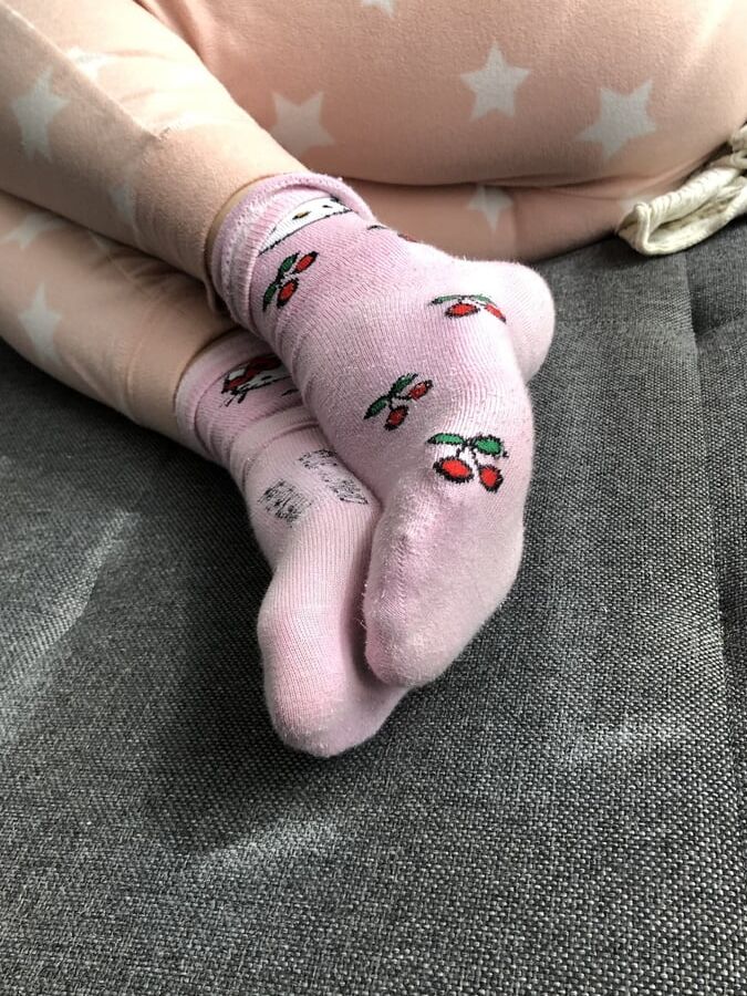 Girlfriend Feet in Socks