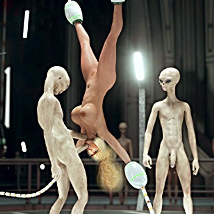 Nicki minaj fake alien