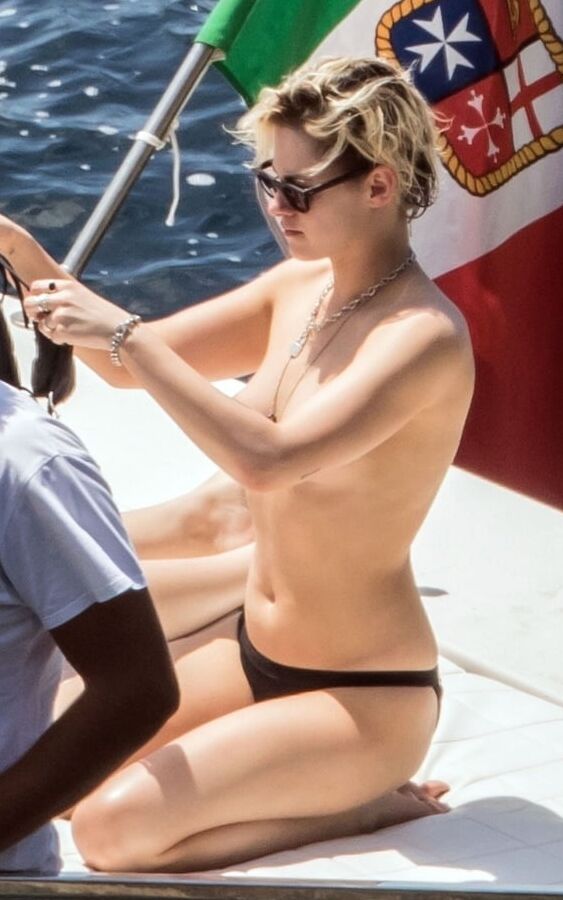 Kristen Stewart nude and hot