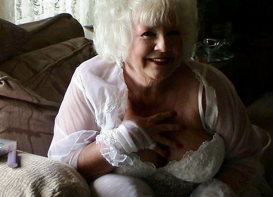 Smoking Blonde SEXY BBW Granny