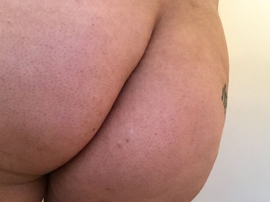 Sexy thick Latina
