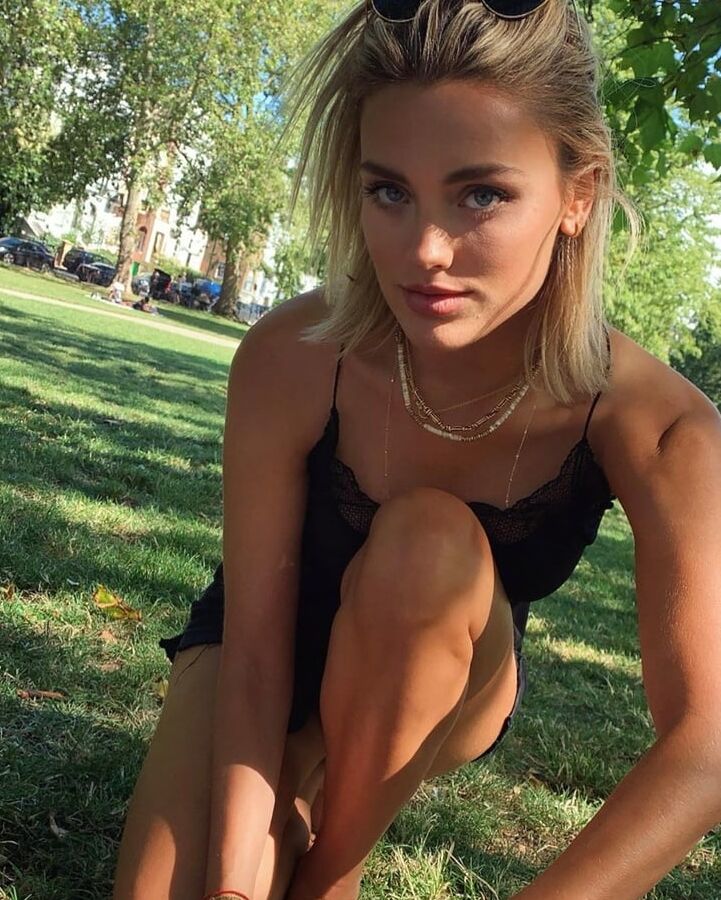 Wallis Day Hot and Sexy