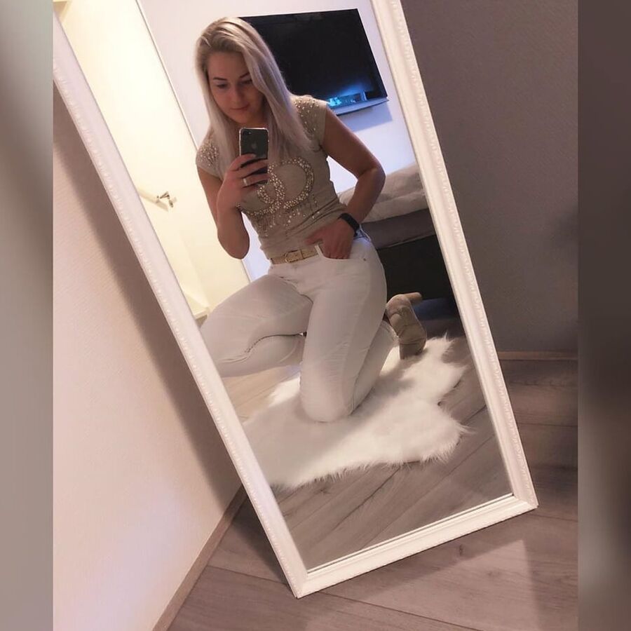Dutch blonde whore for cocking and cumming