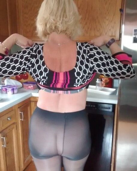 Hot pantyhose in the kitchen