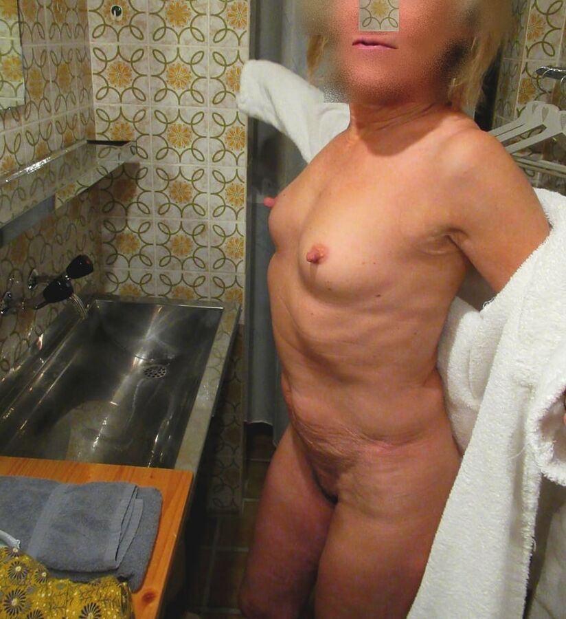 Long Nipples in the bathroom