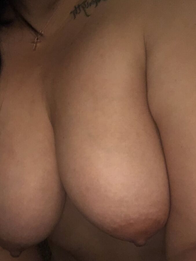 Sexy thick Latina