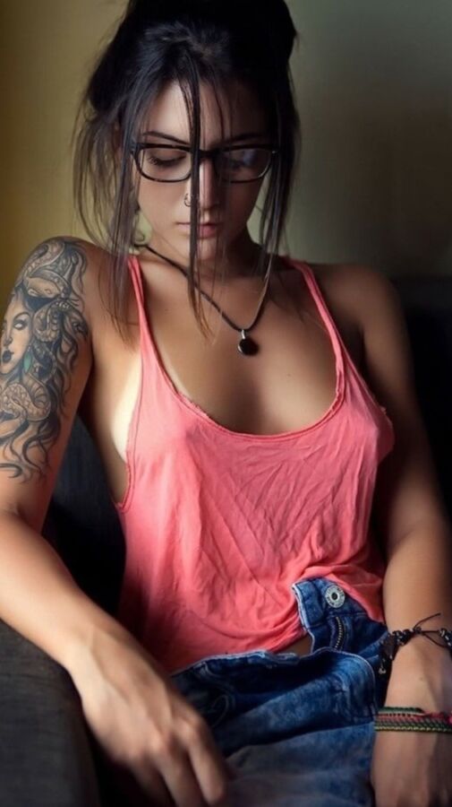 Incredibly Sexy Tattoed Girls