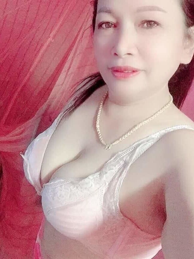 Thai girl big pussy