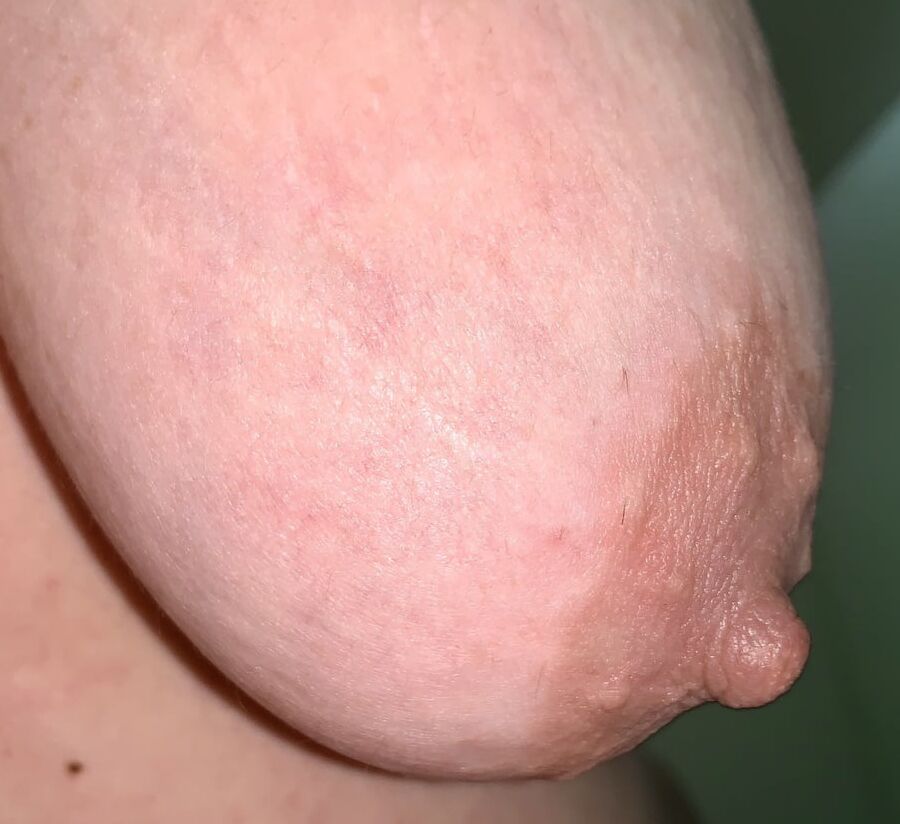 Mature wife saggy tits!!