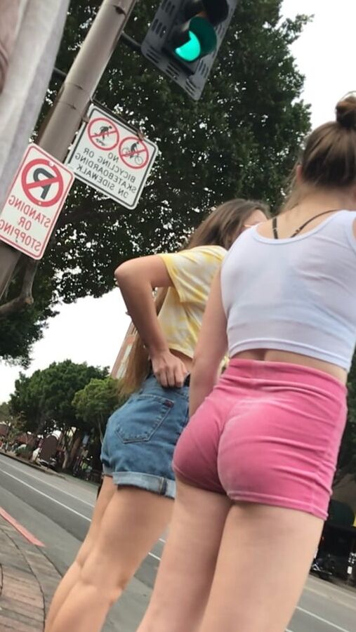CreepyVision (voyeur candid oops nonnude upskirt)