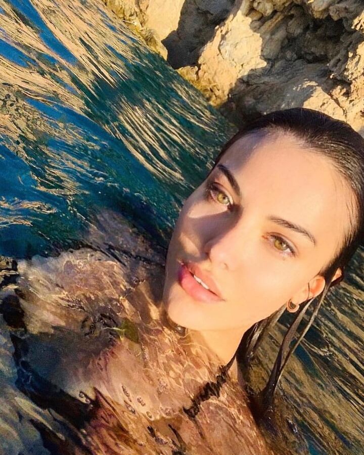 Tuvana Turkay Sexy Turkish Celebrity