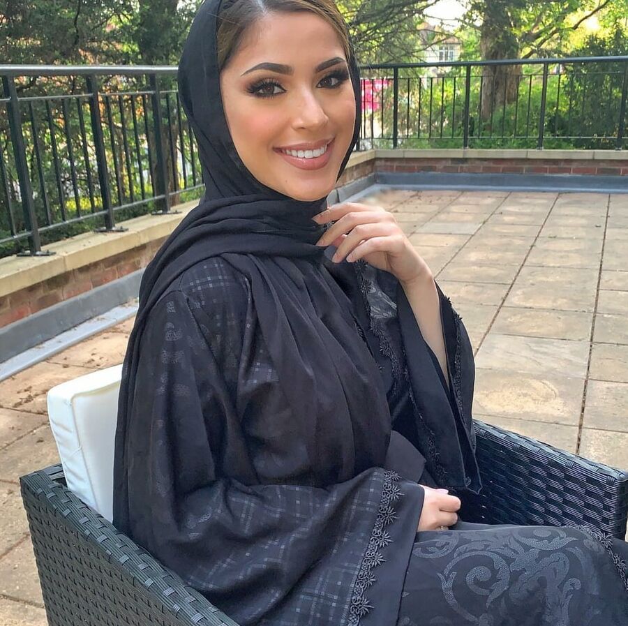 Sexy hijabi paki bengali arab sluts wank bank