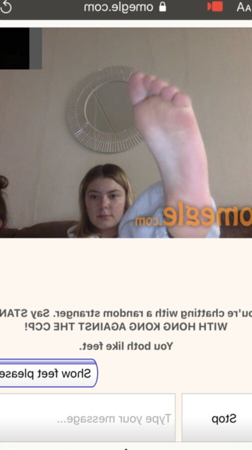 Sluts show feet on camera