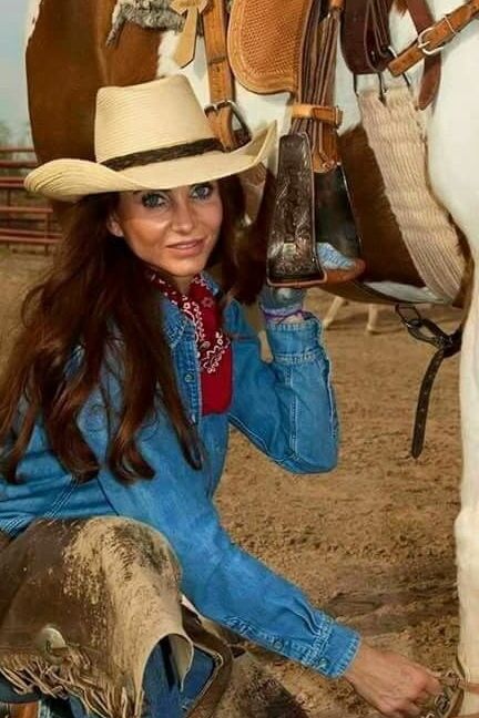 Hot farm girls and cowgirls