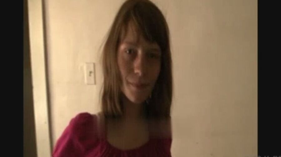Amy A Homeless Girl Sucking Dick In An Abounded House