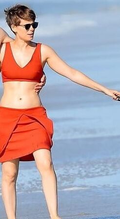 Kate Mara&;s Navel and tummy (perfect body)