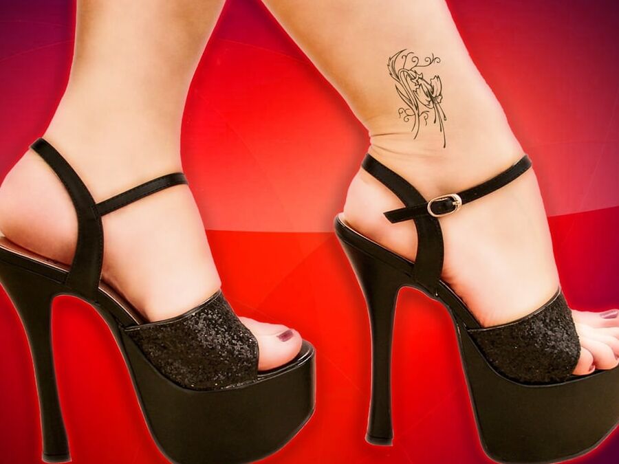 Lady Lee sexy black heels
