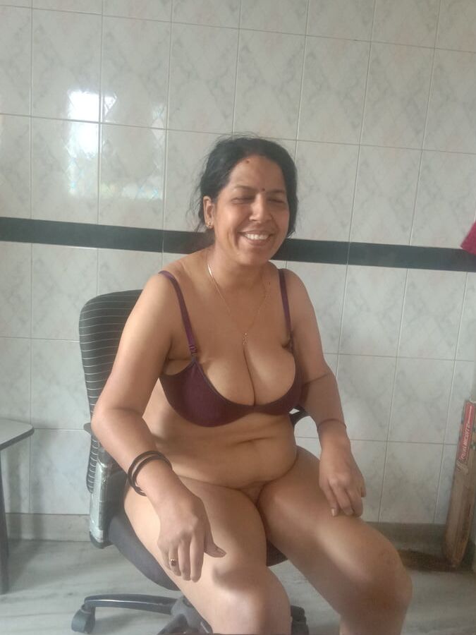 Meena sexy Bhabhi
