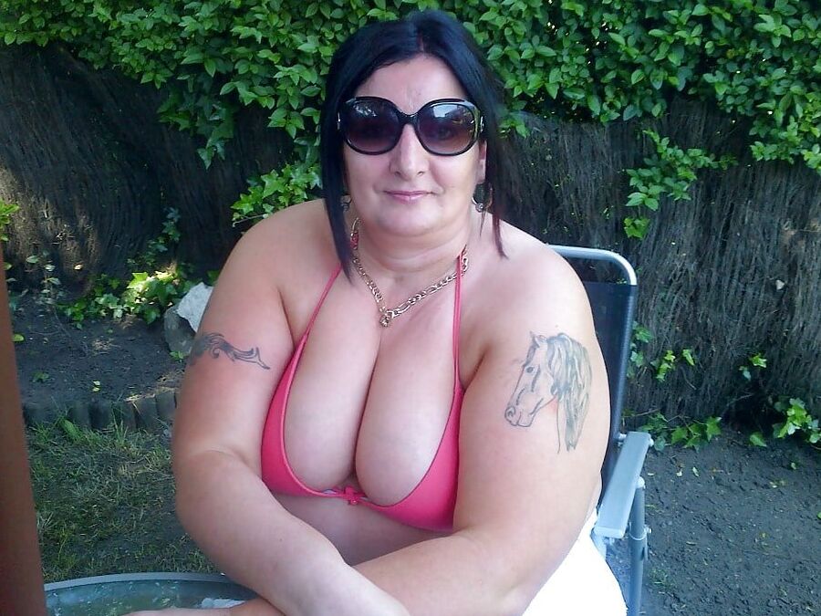 Sexy as fuck Fat MILF Slut