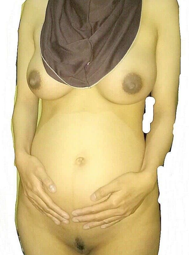 Pregnant amateur mix