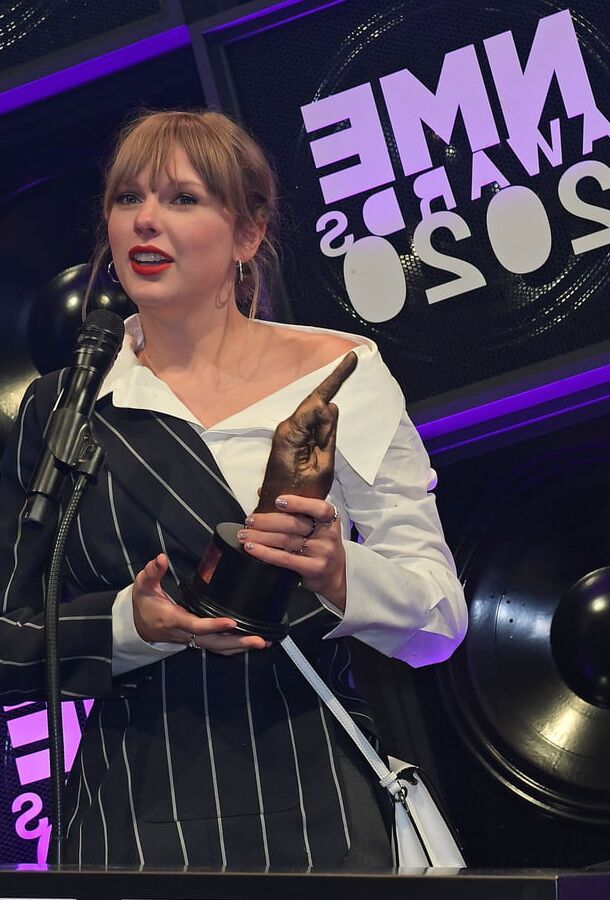 Taylor Swift - NME Awards &;