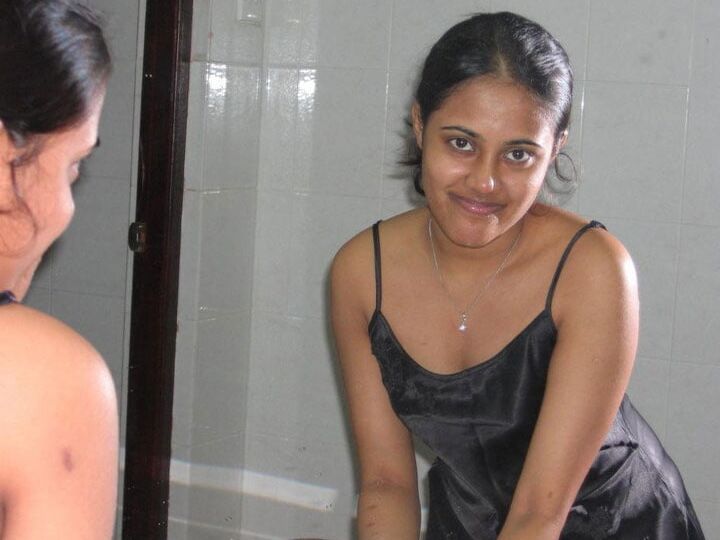 Srilankan university Nude Girl leek new