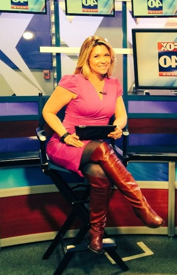 Female Celebrity Boots &amp; Leather - US Newswomen