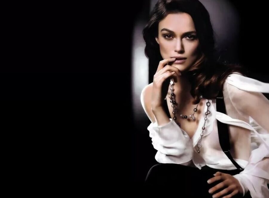 Keira Knightley My ideal woman is flat chested volume .