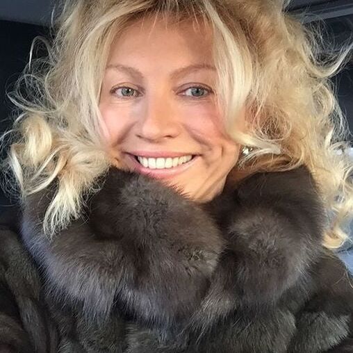 woman in fur coat
