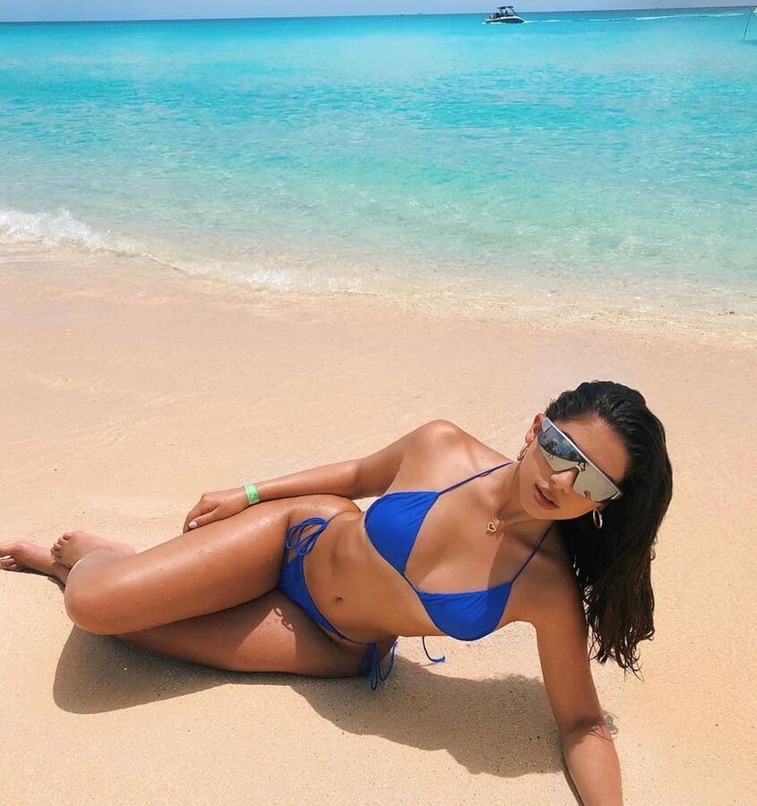 Amanda Diaz - Sexy Cuban Instagram Model
