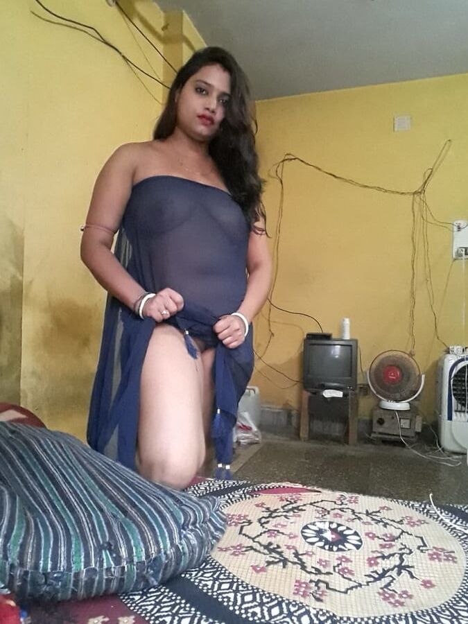 Indian desi whore pics shared on whatsapp()