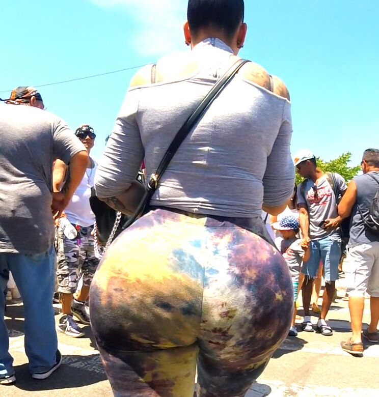 OMG!!! Epic Asses Only!